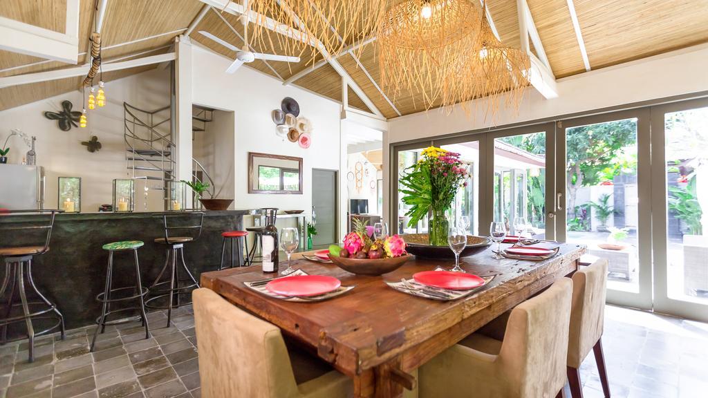 Luxury Villa Kudeta 300M Beach And Heart Of Seminyak מראה חיצוני תמונה